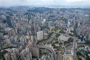 Thật đáng tiếc! Tỷ lệ khống chế bóng 29% ở Hồng Kông, Trung Quốc, 16 cú sút, 1 cú sút bị thổi bay 2 lần.